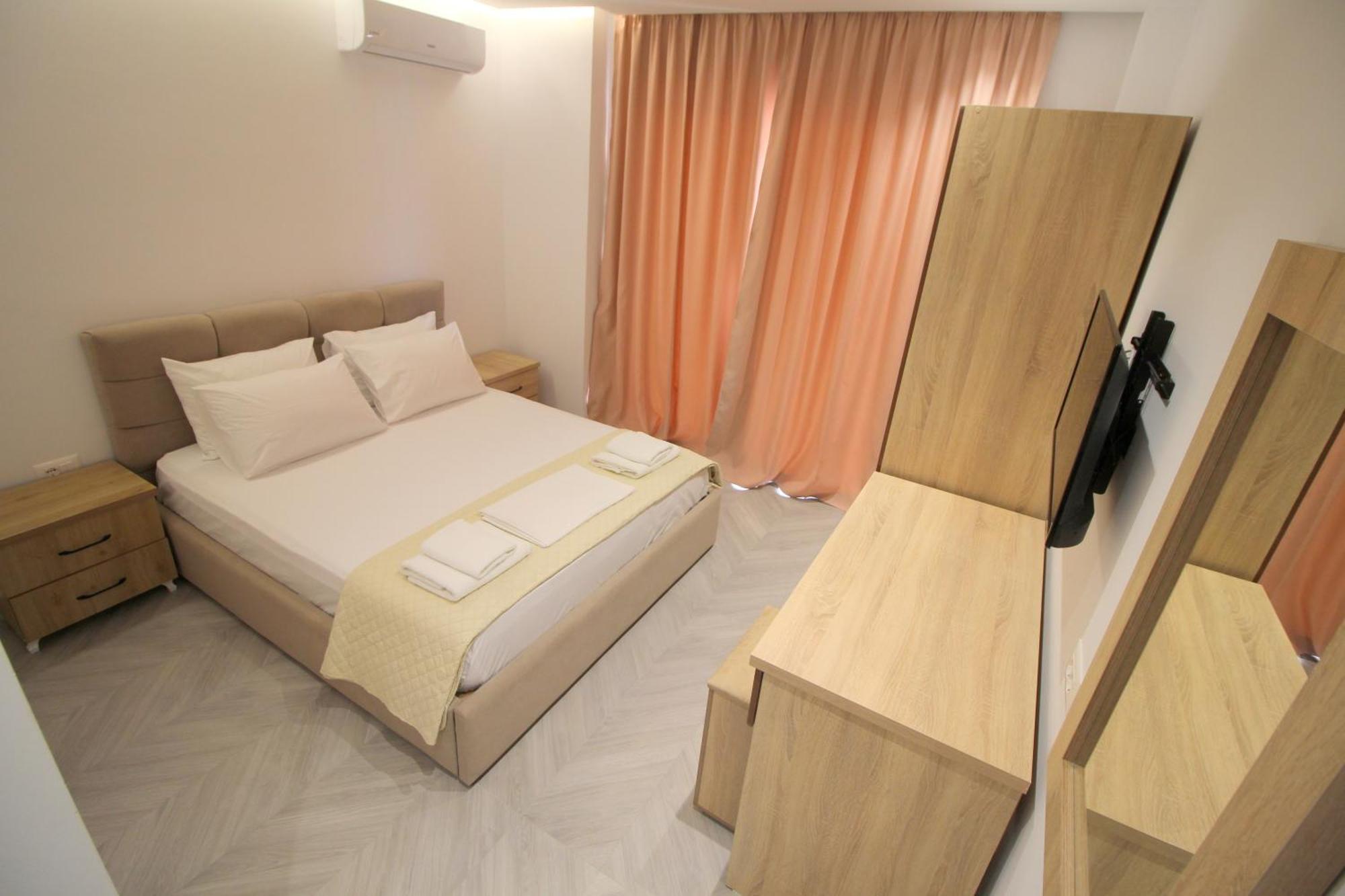 Noa Boutique Hotel Ksamil Quarto foto