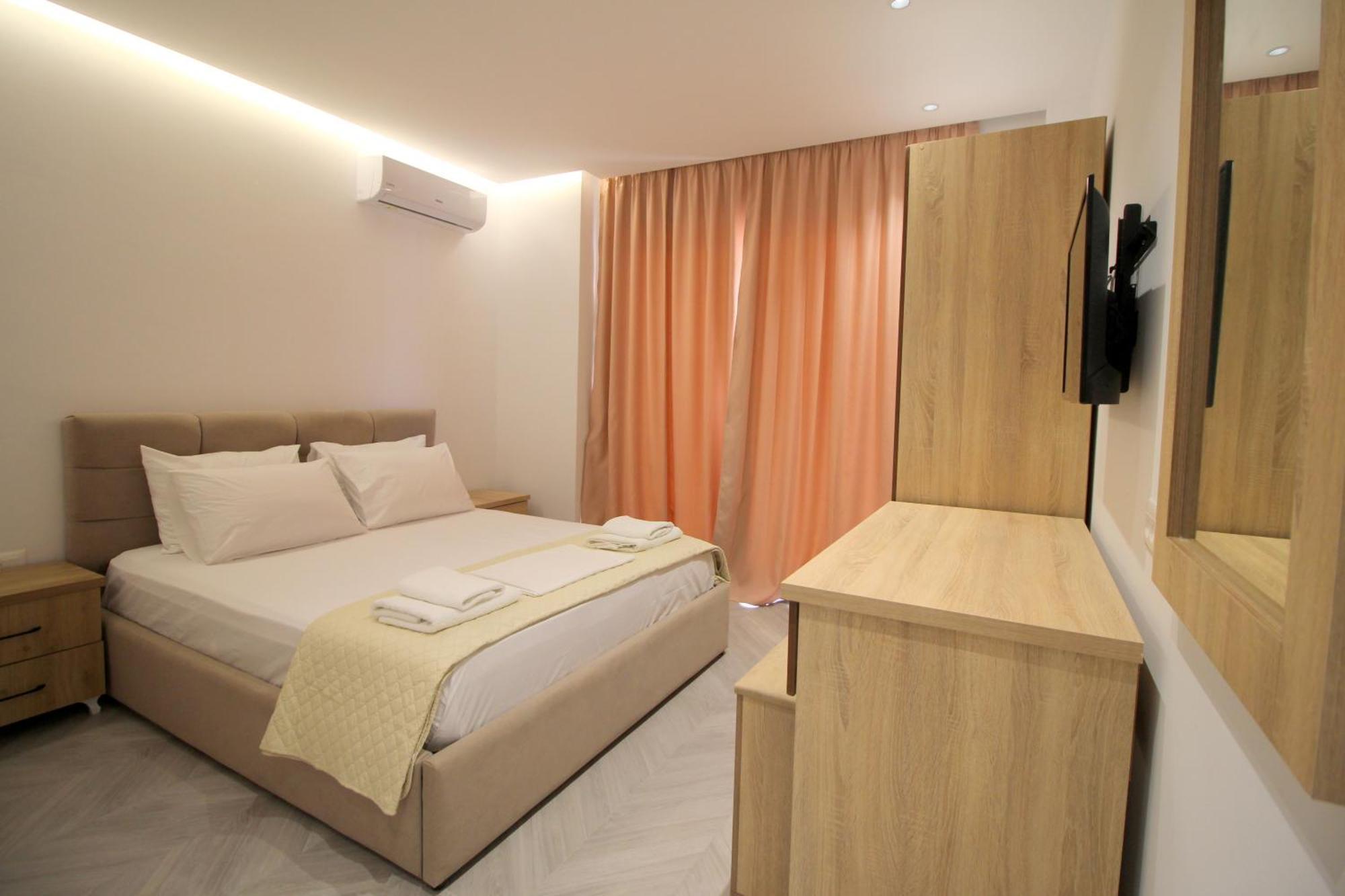 Noa Boutique Hotel Ksamil Quarto foto